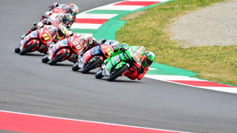 Moto3: Guevara penalizzato, vince Garcia con Migno 4° e Bartolini 8° Moto3: Guevara penalizzato, vince Garcia con Migno 4° e Bartolini 8°