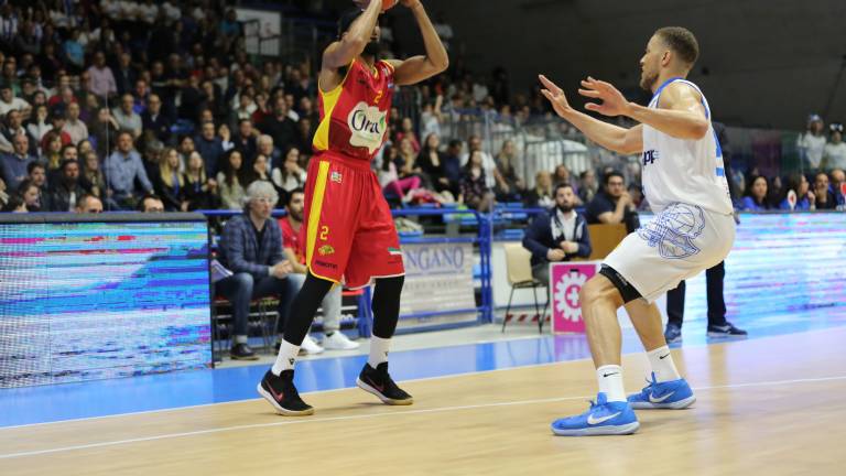Basket A2 play-off, OraSì sconfitta in garauno a Capo d'Orlando Basket A2 play-off, OraSì sconfitta in garauno a Capo d'Orlando