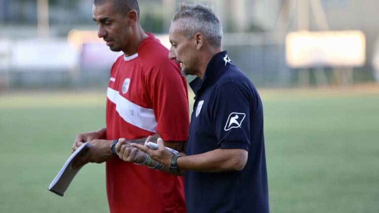 Calcio C, la Lega Pro non ferma i play-out e l'Imolese continua ad allenarsi Calcio C, la Lega Pro non ferma i play-out e l'Imolese continua ad allenarsi