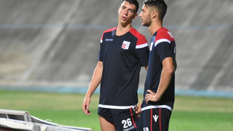 Calciomercato, Cavallari al Rimini e Oliana al Monopoli Calciomercato, Cavallari al Rimini e Oliana al Monopoli
