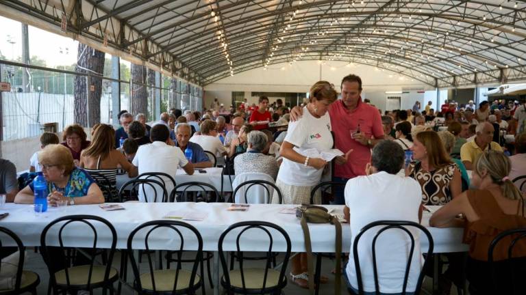Cesena: dalla festa del Pd 3.500 euro destinati all'emergenza alluvione Cesena: dalla festa del Pd 3.500 euro destinati all'emergenza alluvione