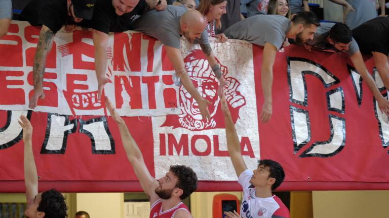 Riscoprire come è bello il basket senza le porte chiuse Riscoprire come è bello il basket senza le porte chiuse