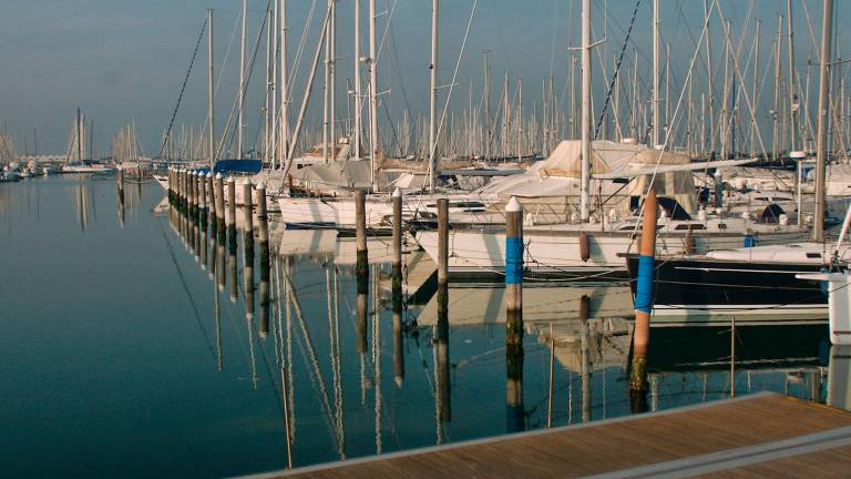 Lo specchio d’acqua di Marinara Lo specchio d’acqua di Marinara