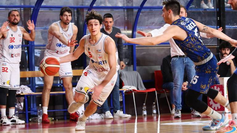 Basket B play-out, Andrea Costa che brutta partenza Basket B play-out, Andrea Costa che brutta partenza