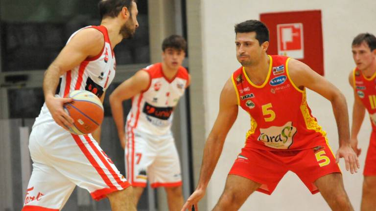 Basket A2, OraSì-Unieuro: le modalità per la prevendita dei 350 biglietti Basket A2, OraSì-Unieuro: le modalità per la prevendita dei 350 biglietti