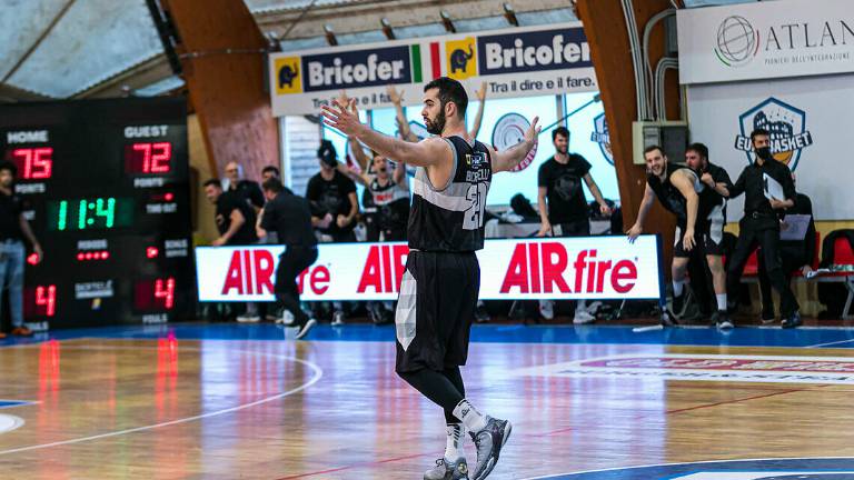 Basket A2 play-off, Unieuro horror: l'Atlante Roma vince e sale 2-1 Basket A2 play-off, Unieuro horror: l'Atlante Roma vince e sale 2-1
