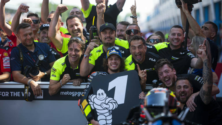 MotoGp: Bezzecchi domina la Sprint Race, Bastianini ottavo MotoGp: Bezzecchi domina la Sprint Race, Bastianini ottavo