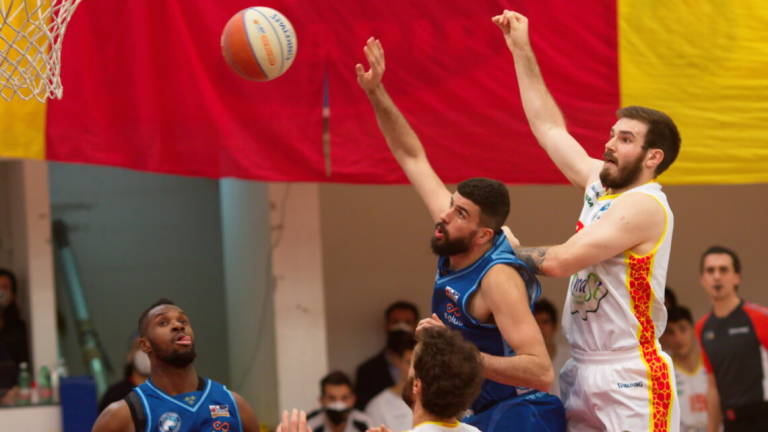 Basket A2, OraSì-Gevi: un overtime di polemiche a distanza Basket A2, OraSì-Gevi: un overtime di polemiche a distanza