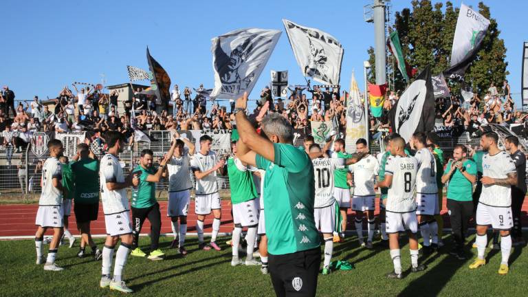 Calcio C, Cesena: una vittoria da dedicare a Lewis e a Bumbu - Gallery Calcio C, Cesena: una vittoria da dedicare a Lewis e a Bumbu - Gallery