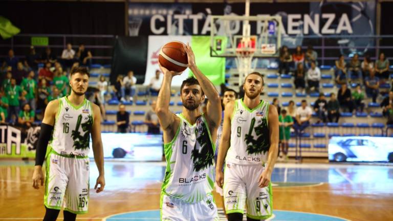 Basket B, Blacks Faenza-Fiorenzuola: sfida d'alta quota Basket B, Blacks Faenza-Fiorenzuola: sfida d'alta quota