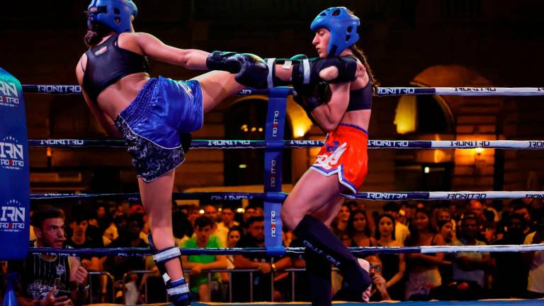 Forlì, kick boxing in piazza Saffi mercoledì 19 giugno Forlì, kick boxing in piazza Saffi mercoledì 19 giugno