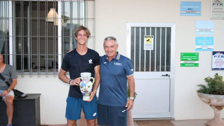 Tennis, Michele Vianello vince il trofeo So.Na.D al Ravenna Sport Center Tennis, Michele Vianello vince il trofeo So.Na.D al Ravenna Sport Center