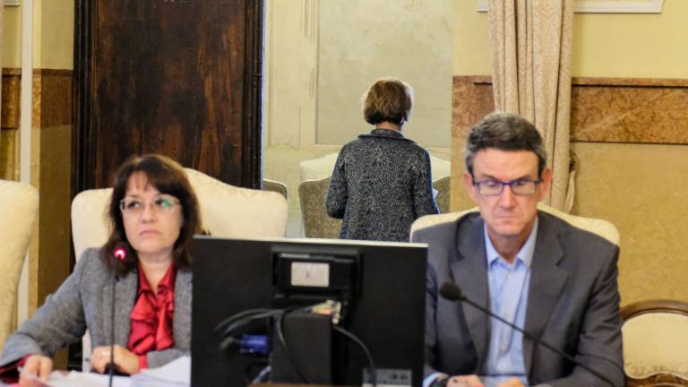 La sindaca formalizza le dimissioni Scontro finale in Consiglio La sindaca formalizza le dimissioni Scontro finale in Consiglio