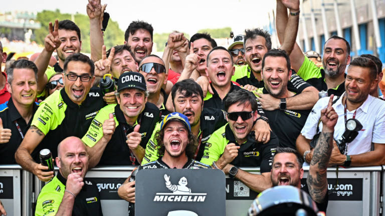 MotoGp, le vacanze di Bezzecchi: Vado in una metropoli fantastica che si chiama Viserba Monte MotoGp, le vacanze di Bezzecchi: Vado in una metropoli fantastica che si chiama Viserba Monte