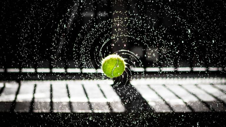 Tennis, a Pinarella trionfano Millari e Valentini Tennis, a Pinarella trionfano Millari e Valentini