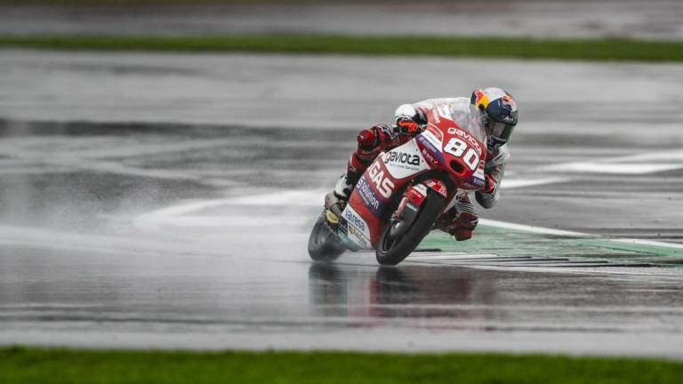 Moto3, clamorosa rimonta di Alonso: da ultimo in griglia alla vittoria Moto3, clamorosa rimonta di Alonso: da ultimo in griglia alla vittoria