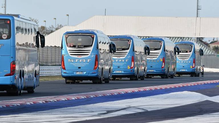 Venerdì nero per pendolari e viaggiatori: sciopero di 4 ore anche nel trasporto pubblico locale Venerdì nero per pendolari e viaggiatori: sciopero di 4 ore anche nel trasporto pubblico locale