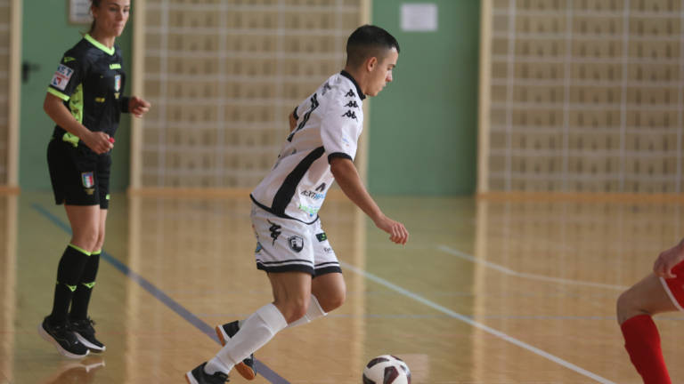 Calcio a 5 B, Futsal ai quarti di Coppa dopo i supplementari (5-4) Calcio a 5 B, Futsal ai quarti di Coppa dopo i supplementari (5-4)