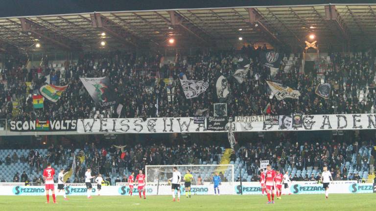 Calcio C, Cesena: gli abbonati salgono a quota 3.281 Calcio C, Cesena: gli abbonati salgono a quota 3.281