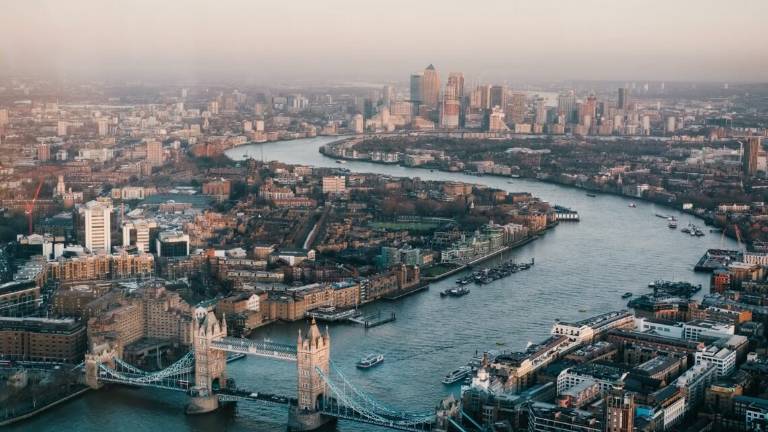 Trasferte aziendali: cresce la richiesta di voli privati per Londra Trasferte aziendali: cresce la richiesta di voli privati per Londra