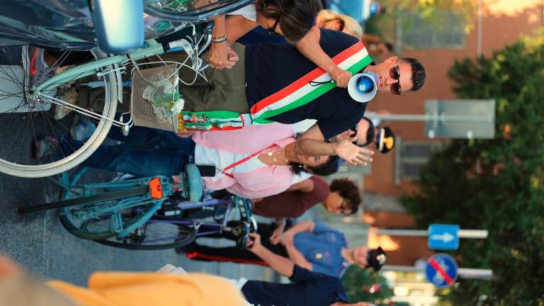 Santarcangelo. Emilia Street Parade: grande successo con 20mila partecipanti Santarcangelo. Emilia Street Parade: grande successo con 20mila partecipanti