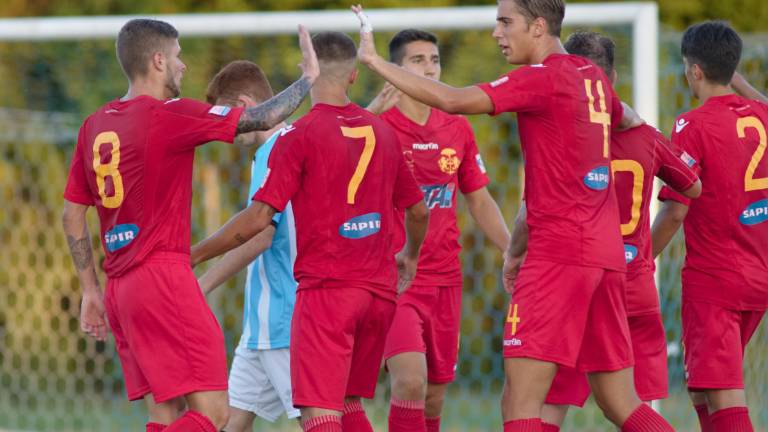 Calcio, Raffini-gol lancia il Ravenna ad Alfonsine (0-1) Calcio, Raffini-gol lancia il Ravenna ad Alfonsine (0-1)