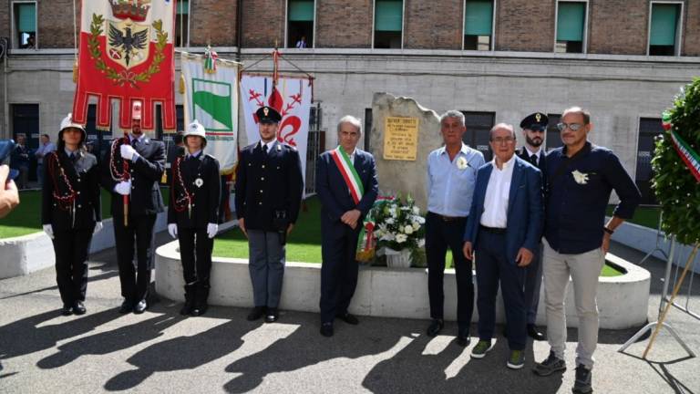 Strage del 2 Agosto, delegazione di Forlì a Bologna in ricordo di Silver Sirotti Strage del 2 Agosto, delegazione di Forlì a Bologna in ricordo di Silver Sirotti