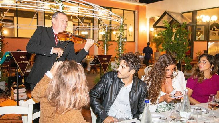 Forlì, una cena per dire grazie a medici e infermieri al Parco Terme Panighina Forlì, una cena per dire grazie a medici e infermieri al Parco Terme Panighina