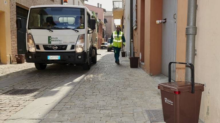 Bassa Romagna, nuovo sistema di raccolta rifiuti: incontri coi cittadini Bassa Romagna, nuovo sistema di raccolta rifiuti: incontri coi cittadini