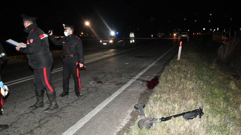 Meldola, toccato da un'auto: cade dal monopattino e muore Meldola, toccato da un'auto: cade dal monopattino e muore