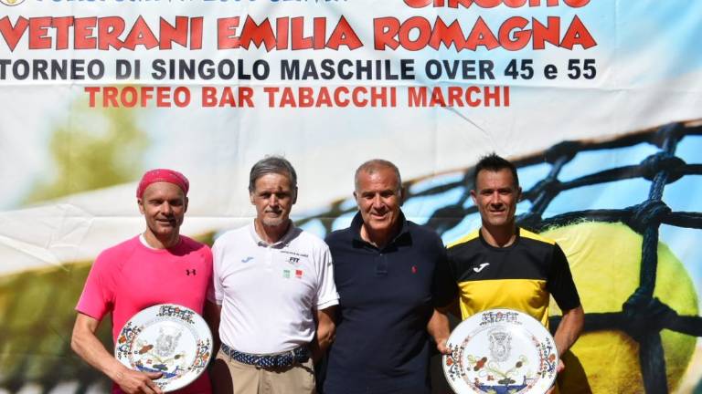 Tennis: Fabbri, Passerini e Ancona vincono l'Over 45-55-65 del Trofeo Marchi alla Polisportiva 2000 Cervia / GALLERY Tennis: Fabbri, Passerini e Ancona vincono l'Over 45-55-65 del Trofeo Marchi alla Polisportiva 2000 Cervia / GALLERY