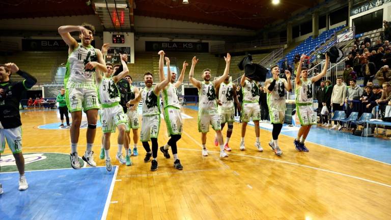 Basket B, Garelli, applausi ai Blacks: Decisiva la difesa - Gallery Basket B, Garelli, applausi ai Blacks: Decisiva la difesa - Gallery