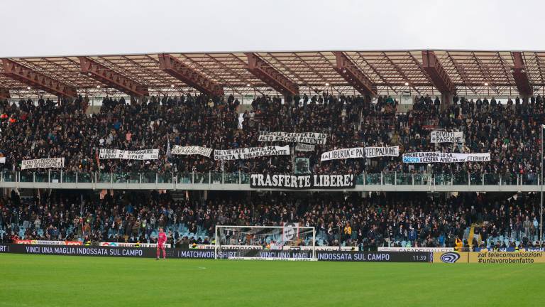 Cesena, Curva Mare verso un altro sold-out: “Tifosi bianconeri in Ferrovia? Molto complicato” Cesena, Curva Mare verso un altro sold-out: “Tifosi bianconeri in Ferrovia? Molto complicato”