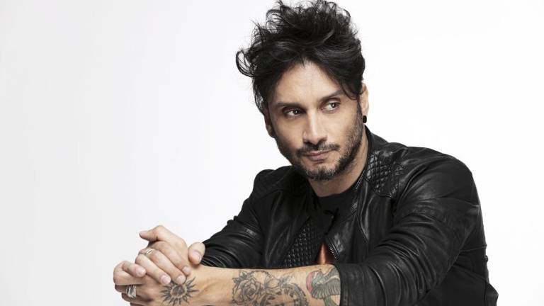 Fabrizio Moro a novembre in tour a Bologna e Cesena Fabrizio Moro a novembre in tour a Bologna e Cesena