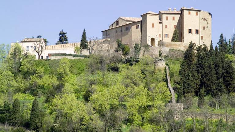 Bertinoro, via alla mappatura delle mura castellane con un drone Bertinoro, via alla mappatura delle mura castellane con un drone