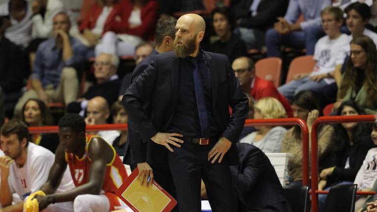 Basket A2, OraSì sconfitta a Milano 78-62 Basket A2, OraSì sconfitta a Milano 78-62