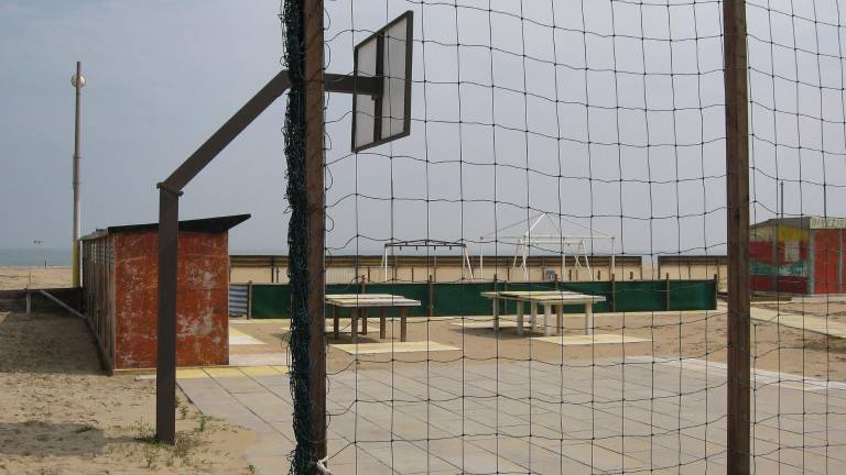 Luci, foto e parole sulla grande duna: ecco “L’altra stagione” di Rimini Luci, foto e parole sulla grande duna: ecco “L’altra stagione” di Rimini