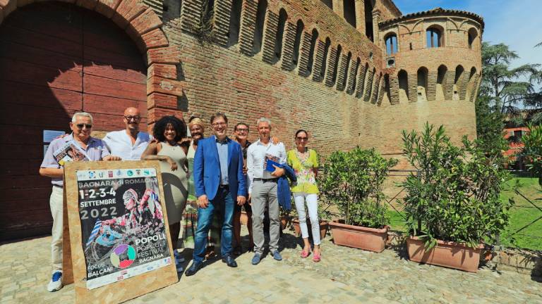 Bagnara, meeting di popoli da tutto il mondo Bagnara, meeting di popoli da tutto il mondo