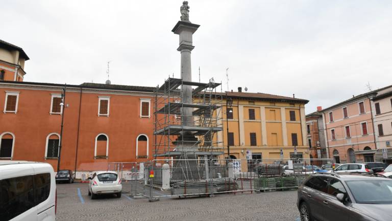 Forlì. Parcheggi tolti in centro per lavori: la protesta cresce ma il Comune va avanti Forlì. Parcheggi tolti in centro per lavori: la protesta cresce ma il Comune va avanti