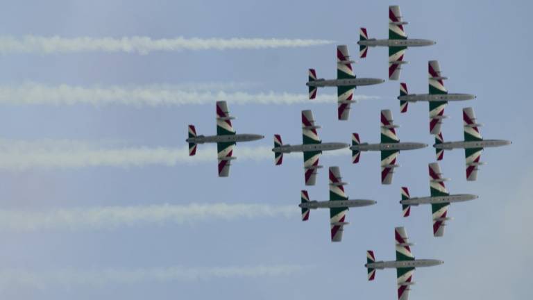 Bellaria, a luglio tornano le frecce tricolori Bellaria, a luglio tornano le frecce tricolori