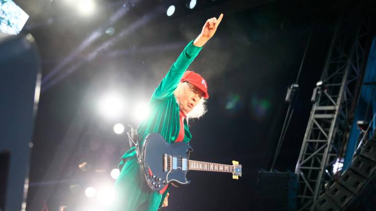 Imola, lo spettacolo potente degli AC/DC nella storia della musica rock e dell’autodromo le foto del concerto FOTOGALLERY MMPH Imola, lo spettacolo potente degli AC/DC nella storia della musica rock e dell’autodromo le foto del concerto FOTOGALLERY MMPH