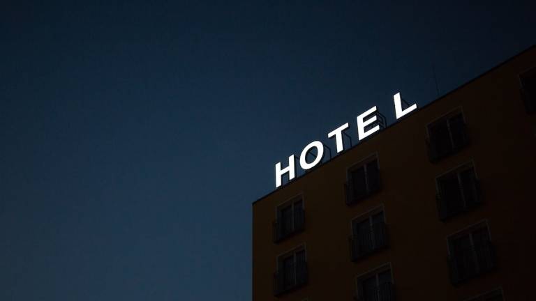 Rimini, quei 14 ospiti nell'albergo fantasma che non paga le tasse Rimini, quei 14 ospiti nell'albergo fantasma che non paga le tasse