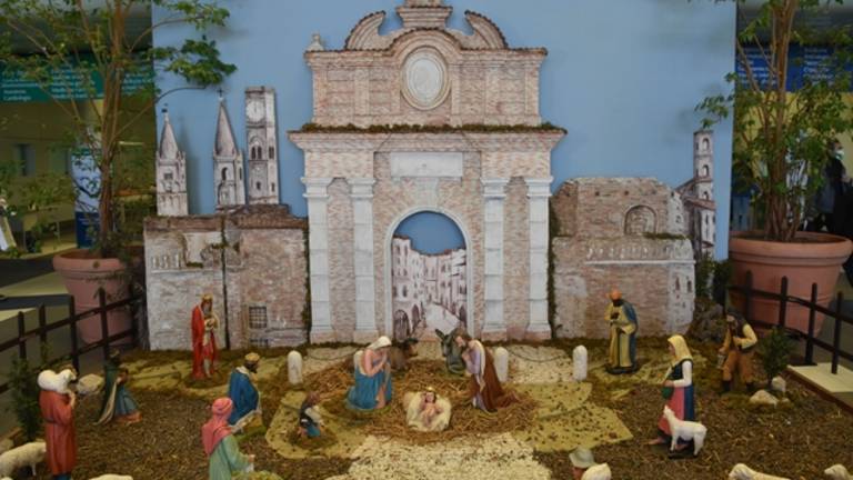 Forlì, il presepe in ospedale grazie alla passione della associazione “Roberto Vallicelli” Forlì, il presepe in ospedale grazie alla passione della associazione “Roberto Vallicelli”