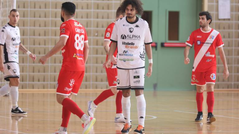 Calcio a 5 A2, annullata Futsal-A.P. Aversa: i campani si ritirano dal campionato Calcio a 5 A2, annullata Futsal-A.P. Aversa: i campani si ritirano dal campionato