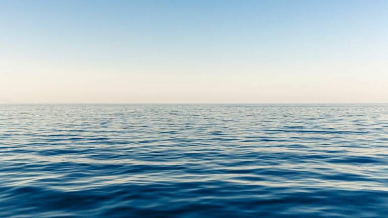 Fregni. La prospettiva di chi si innamora del mare Fregni. La prospettiva di chi si innamora del mare