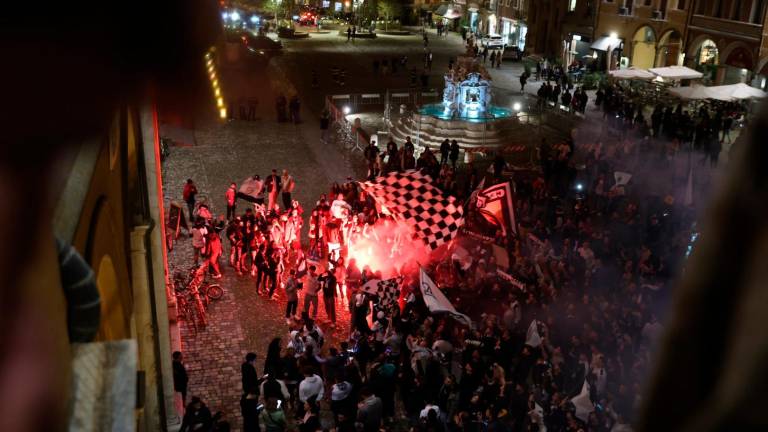 Cesena: le immagini della festa in piazza del Popolo - Gallery Cesena: le immagini della festa in piazza del Popolo - Gallery