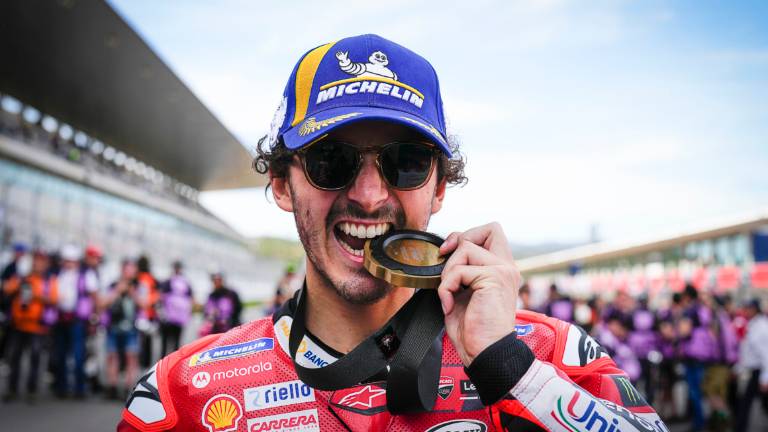 MotoGp: Bagnaia vince e sorpassa in classifica Bezzecchi, caduto a otto giri dalla fine MotoGp: Bagnaia vince e sorpassa in classifica Bezzecchi, caduto a otto giri dalla fine