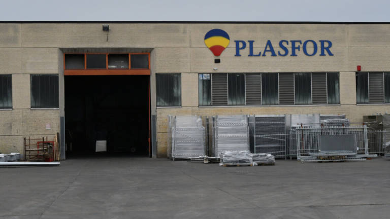 Forlì, spogliatoi in azienda separati tra italiani e stranieri Forlì, spogliatoi in azienda separati tra italiani e stranieri
