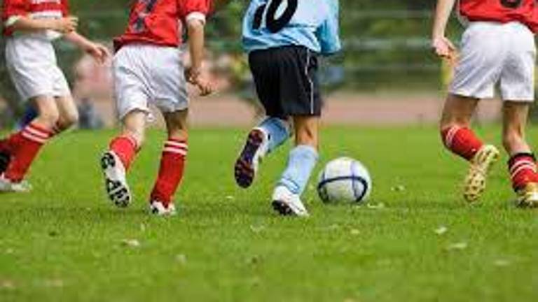 Una partita tra bambini (foto generica di archivio) Una partita tra bambini (foto generica di archivio)