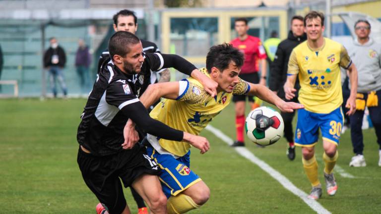 Calcio C, Cesena: ecco i giocatori sotto contratto Calcio C, Cesena: ecco i giocatori sotto contratto